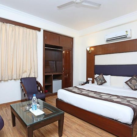 Capital O 5331 Zara Grand Nuova Delhi Esterno foto