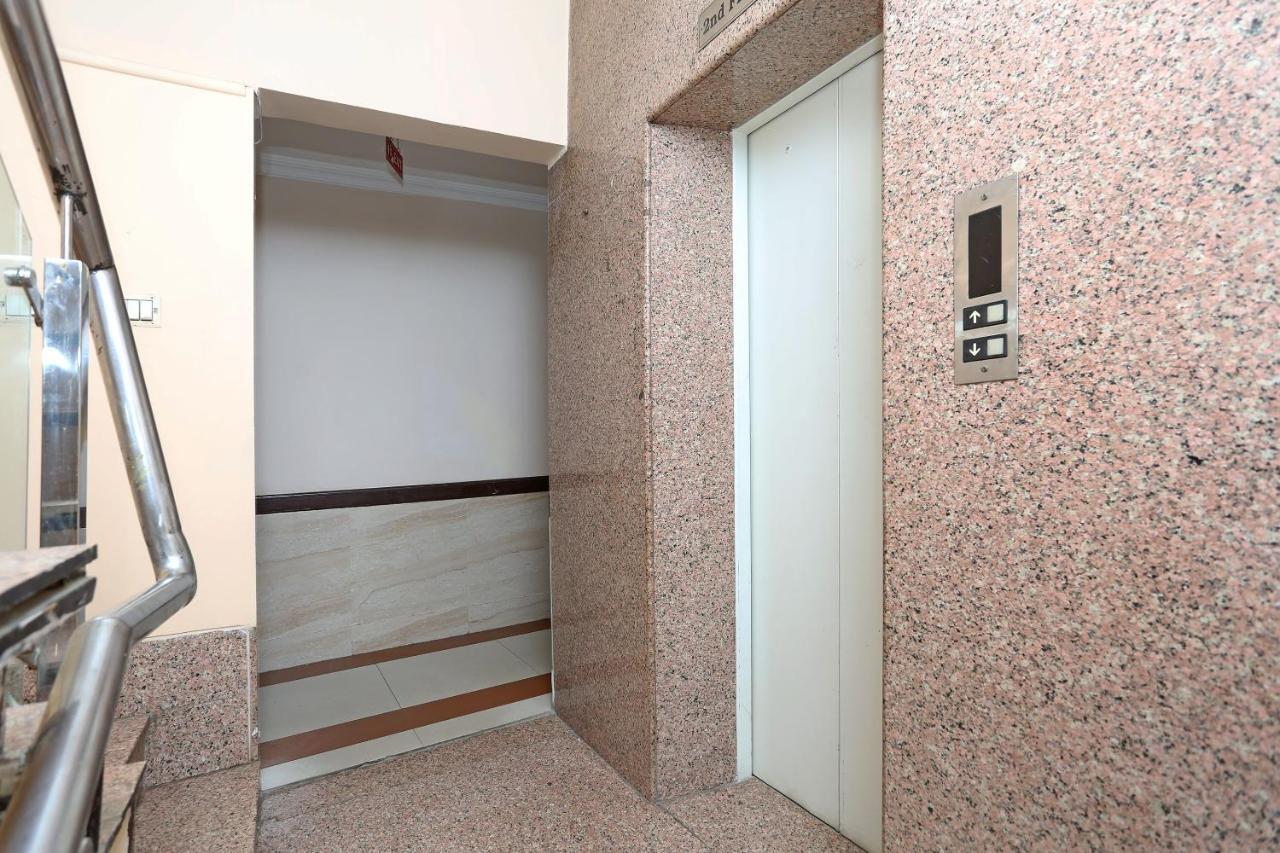 Capital O 5331 Zara Grand Nuova Delhi Esterno foto