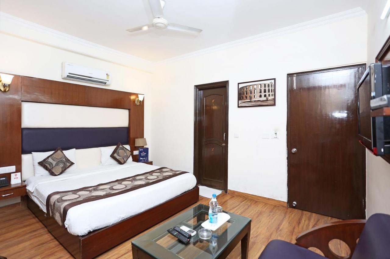 Capital O 5331 Zara Grand Nuova Delhi Esterno foto