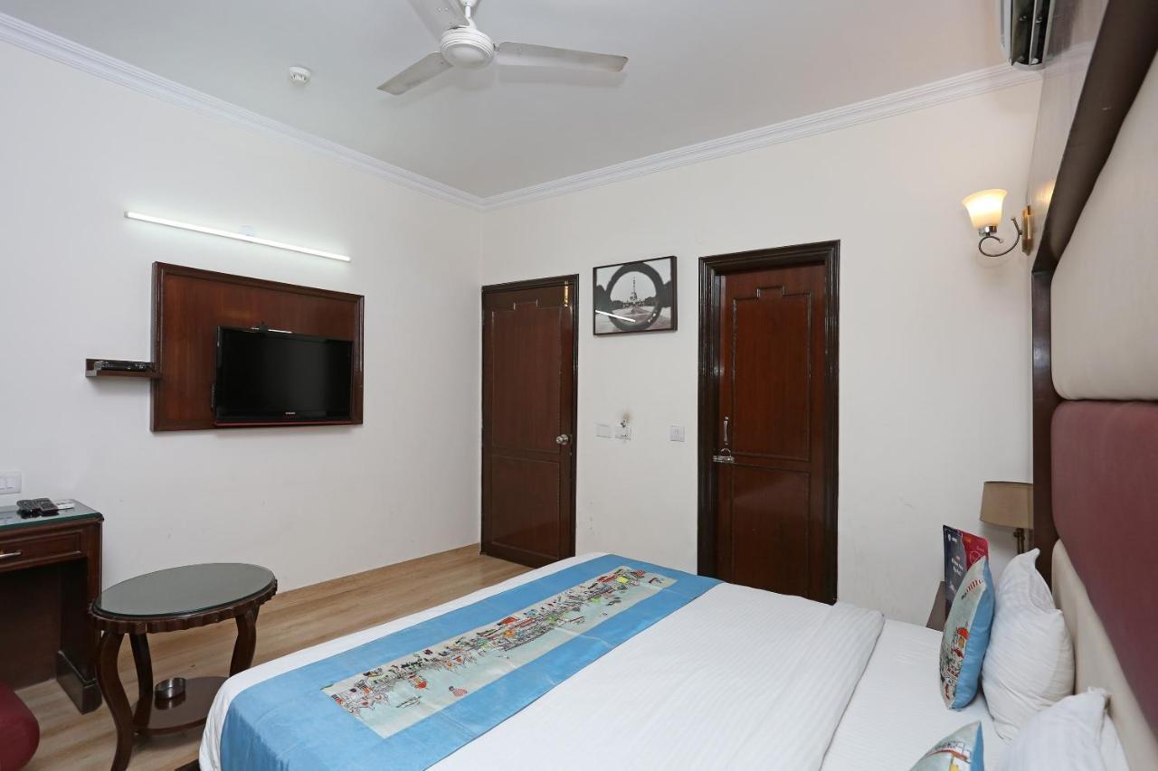 Capital O 5331 Zara Grand Nuova Delhi Esterno foto